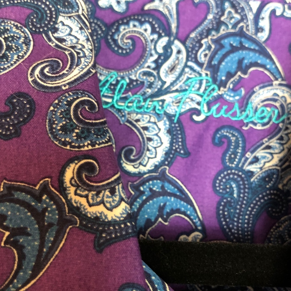 Alan Flusser Purple & Blue Paisley Button down w Teal Embroidered Logo size XL